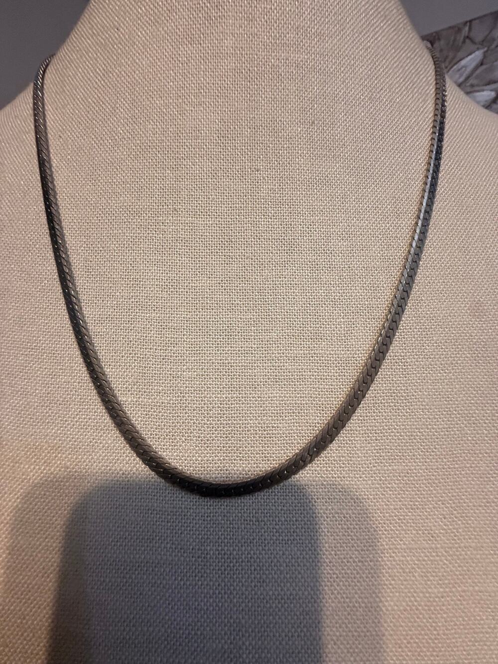 Vintage Silver Tone Herringbone Chain Necklace 22”